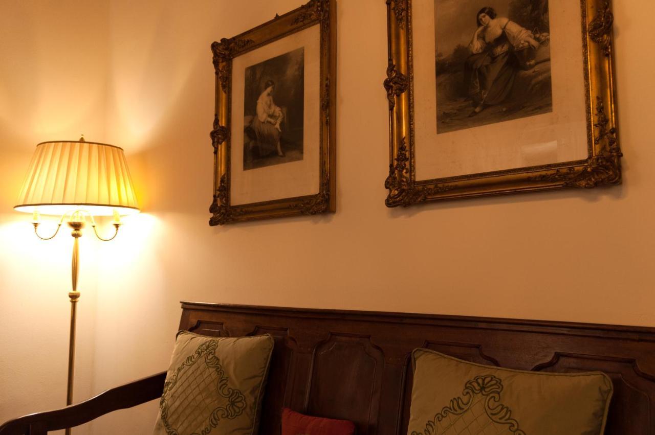 サン・ジミニャーノ Palazzo Benucci Bed & Breakfast エクステリア 写真