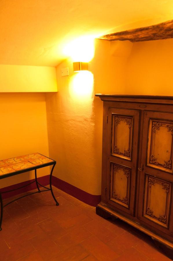サン・ジミニャーノ Palazzo Benucci Bed & Breakfast エクステリア 写真