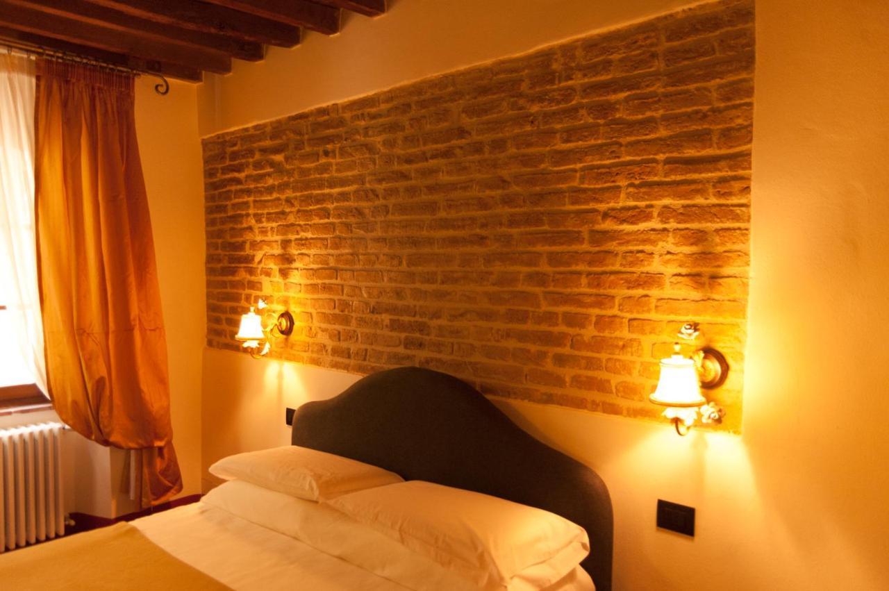 サン・ジミニャーノ Palazzo Benucci Bed & Breakfast エクステリア 写真