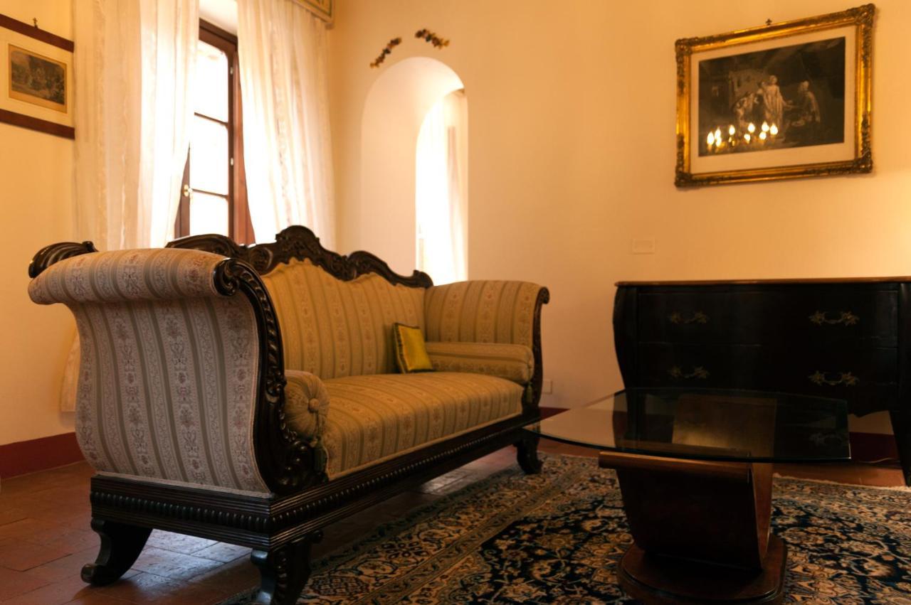 サン・ジミニャーノ Palazzo Benucci Bed & Breakfast エクステリア 写真