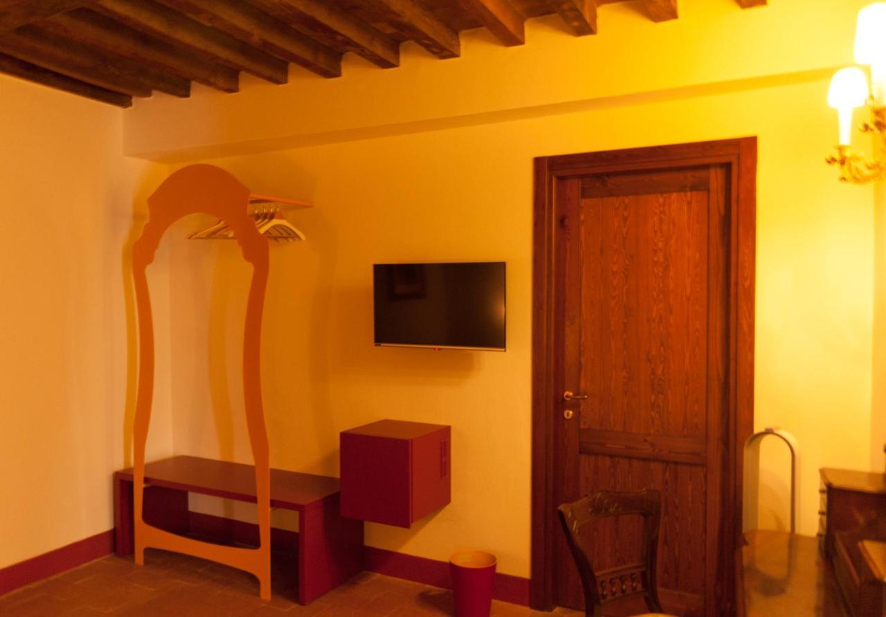 サン・ジミニャーノ Palazzo Benucci Bed & Breakfast エクステリア 写真