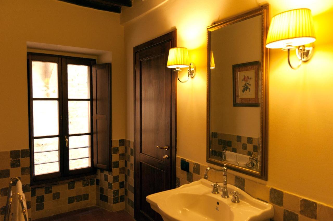 サン・ジミニャーノ Palazzo Benucci Bed & Breakfast エクステリア 写真
